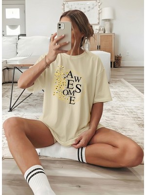 Caddekombin Kadın Gold Taneli Grafik Baskılı Bisiklet Yaka Bej T-Shirt