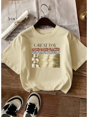 Caddekombin Kadın Gold Payet Işlemeli Bisiklet Yaka Bej T-Shirt