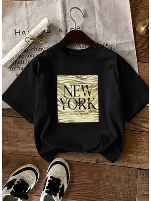 Caddekombin Kadın Zebra Desenli New York Grafik Baskılı Siyah T-Shirt