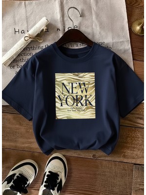 Caddekombin Kadın Zebra Desenli New York Grafik Baskılı Lacivert T-Shirt