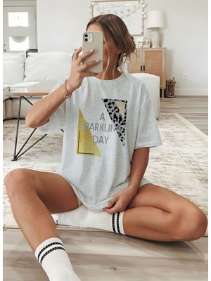 Caddekombin Kadın Leopar ve Gold Baskılı  Bisiklet Yaka Gri T-Shirt