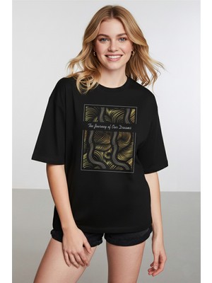 Caddekombin Kadın Işıltılı Dalga Grafik Baskılı Siyah T-Shirt