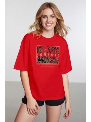 Caddekombin Kadın Leopar Desenli Gold Çerçeveli Kırmızı T-Shirt