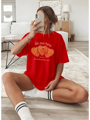 Caddekombin Kadın Kalp Estetik Detaylı Bisiklet Yaka Kırmızı T-Shirt