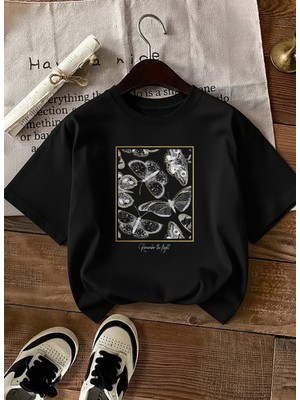 Caddekombin Kadın Gold Çerçeveli Kelebek Desenli Siyah T-Shirt