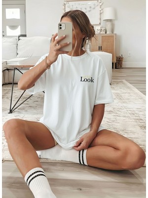 Caddekombin Kadın Look Yazı Baskılı Bisiklet Yaka Beyaz T-Shirt