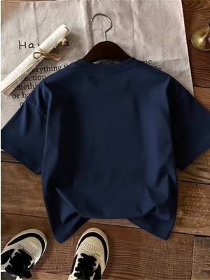 Caddekombin Kadın Kedi Baskılı Bisiklet Yaka Lacivert T-Shirt