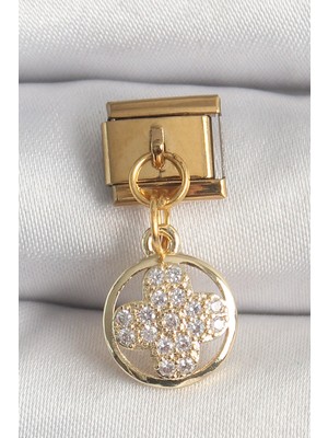 Bsre Gold Renk Sallantı Zirkon Taşlı Yonca Figürlü Nomination Charm (316L Çelik)