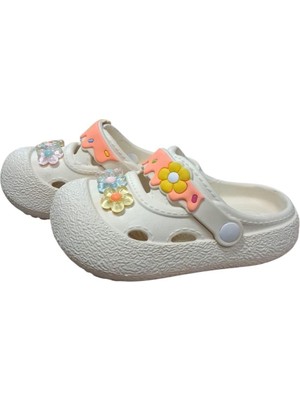 Benitto Kids Calx Kız Çocuk Çiçek Figürlü Kaydırmaz Taban Terlik Sandalet BNT8160