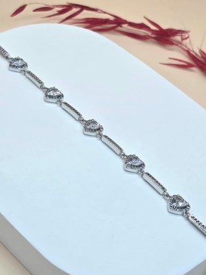 Zirkon Taşlı Silver Kalp Model Bileklik