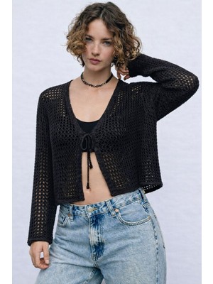 Önü Biritli Crop Hırka