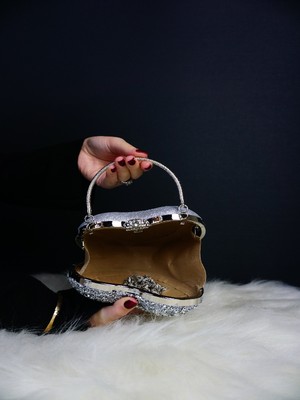 Alvora Gümüş - Siyah Taş Işlemeli Kalp Formlu Kadın Abiye Gece Çantası – Halkalı Saplı Özel Tasarım