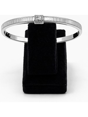 Pangu Ortası Kare Zirkon Taş Detaylı Gümüş Renk Çelik Kelepçe Bilezik