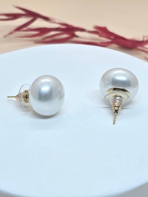 Minimal Beyaz Renk Inci Top Küpe