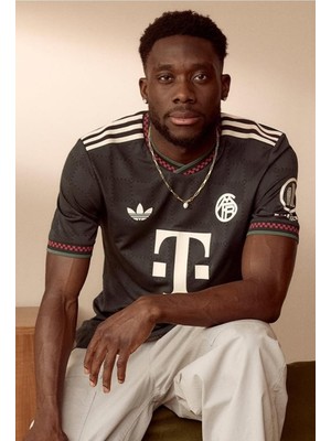 B.a.y.e.r.n/m.ü.n.i.h 2025/26 Yeni Sezon Isimsiz Alternatif Forması (Newthirdkit)