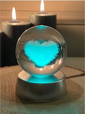 PremiumPort Renkli Işıklı Kalpli Cam Küre, Sıcak Atmosfer Yaratır