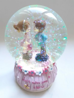 PremiumPort Işıklı ve Müzikli Sihirli Kar Küresi, Sevgiliye Özel Hediye