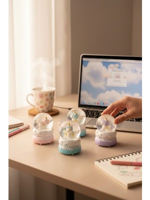 PremiumPort Mini Işıklı Unicorn Kar Küresi, 4 Cm, Sevimli ve Parlak Dekorasyon