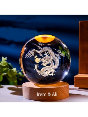 PremiumPort Kişiye Özel Büyük Boy Işıklı Ahşap Ejderha Temalı Cam Küre 8cm