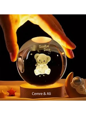 PremiumPort Işıklı Ahşap Ayıcık Temalı Cam Küre, 8 Cm, Sevimli Dekoratif Obje