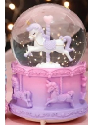 PremiumPort Rüya Gibi Atlı Karınca Kar Küresi, Şıklık ve Neşe Katıyor