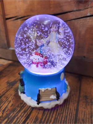 PremiumPort Renkli Kar Küresi, Dekoratif ve Şık Tasarım, Huzur Veren Sıcak Atmosfer