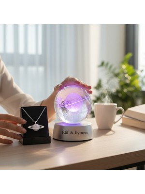 PremiumPort Kişiye Özel Renk Değişen Satürn LED Işıklı Kız Küre Kristal Top ve Kolye