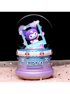 PremiumPort Mor Kuromi Tasarımlı Orta Boy Işıklı Müzikli Kar Küresi
