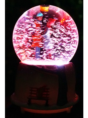 PremiumPort Renkli Otomatik Püskürtmeli Kar Küresi, Dekoratif ve Şık Tasarım