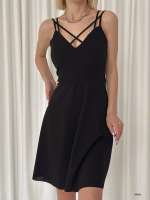 Rengamoda Kadın Çapraz Askı Göğüs Detay Scuba Krep Kloş Mini Elbise