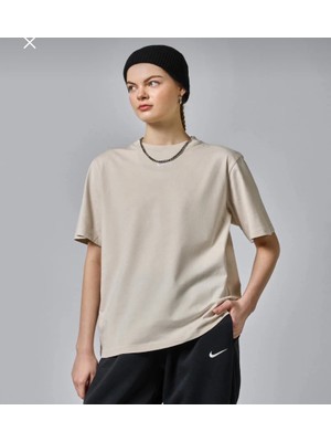 Nike Sportswear Essential Bol Kalıp Krem Kadın T-Shirt FD4149-104