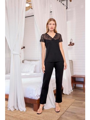 Aesco Kısa Kollu ve Dantelli V Yaka Pijama Takımı