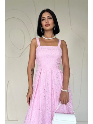 Eccey Butik Pembe Askılı Aparatlı Brode Elbise
