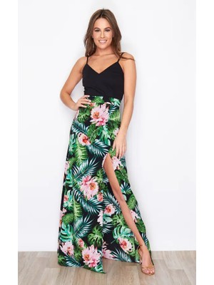 Eccey Butik Kadın Askılı V Yaka Eteği Dijital Baskılı Çiçek Desenli Yırtmaçlı Mikro Kumaş Elbise