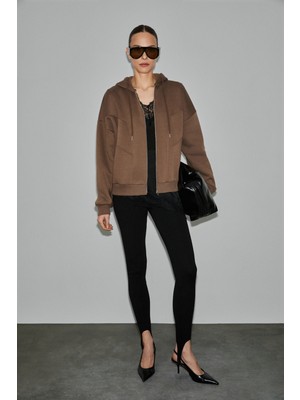 Grimelange Vyselle Kadın Önü Kesikli Metal Fermuarlı Kapüşonlu Etiket Detaylı Oversize Acı Kahve Sweatshirt