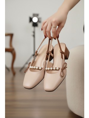 Kadın Veran Fiyonk Taş Detaylı Klasik Topuklu Ayakkabı