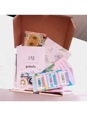 PremiumPort 90'lar Temalı Hediye Kutusu, Nostaljik ve Eğlenceli Hediye Fikirleri