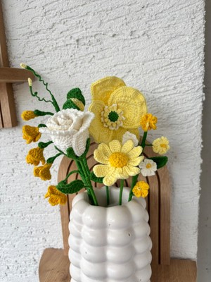 Örgü Yapay Çiçek Buketi (Saksı Mevcut Değildir)