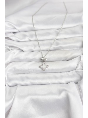 Bsre Gümüş Renk 4 Yapraklı Yonca Figürlü Zirkon Taşlı Kadın Kolye (316L Çelik)