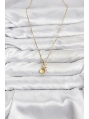 Bsre Gold Renk Deniz Kabuğu ve Deniz Yıldızı Figürlü Kadın Kolye (316L Çelik)