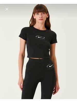 Nike Sportswear Women's Cropped Graphic Tee Siyah Kadın T-Shirt FQ8818-010