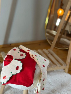Mini Moda House Kız Çocuk Nakışlı Çilek Yaka