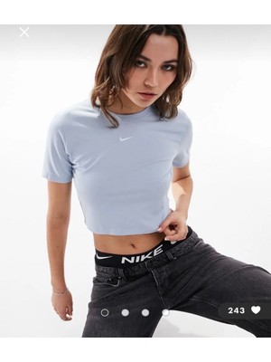 Nike Sportswear Essential Slim-Fit Cropped Short-Sleeve Mavi Kadın T-Shirt FB2873-441