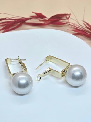 Beyaz Inci Top Küpe