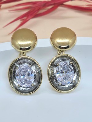 Zirkon Taş Sallantılı Gold Renk Küpe