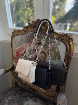 Luciaonline Kadın Günlük Çanta – Bej Mıknatıs Kapaklı Zincir El ve Omuz Çanta