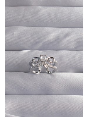 Eco Lounge Pirinç Ayarlamalı Gümüş Renk Zirkon Taşlı 2li Görünüm Fiyonk Yüzük