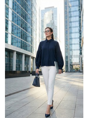 Lela Regular Fit Dikiş Detaylı Düz Yaka Balon Kol Gömlek Bayan Gömlek 611GO00003