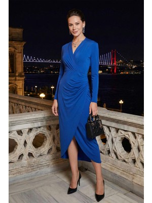 Lela Kruvaze Yaka Yırtmaçlı Drape Detaylı Midi Abiye Elbise Bayan ELBİSE 611EL1769