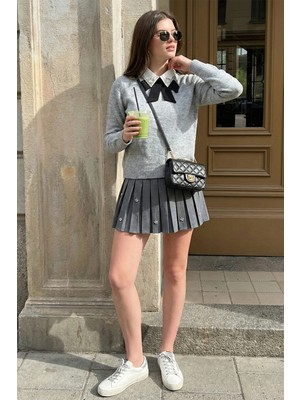 Lela Premium Regular Fit Gömlek Yaka Yumuşak Dokulu Fiyonk Detaylı Taşlı Kazak Bayan Kazak 680KZ00035